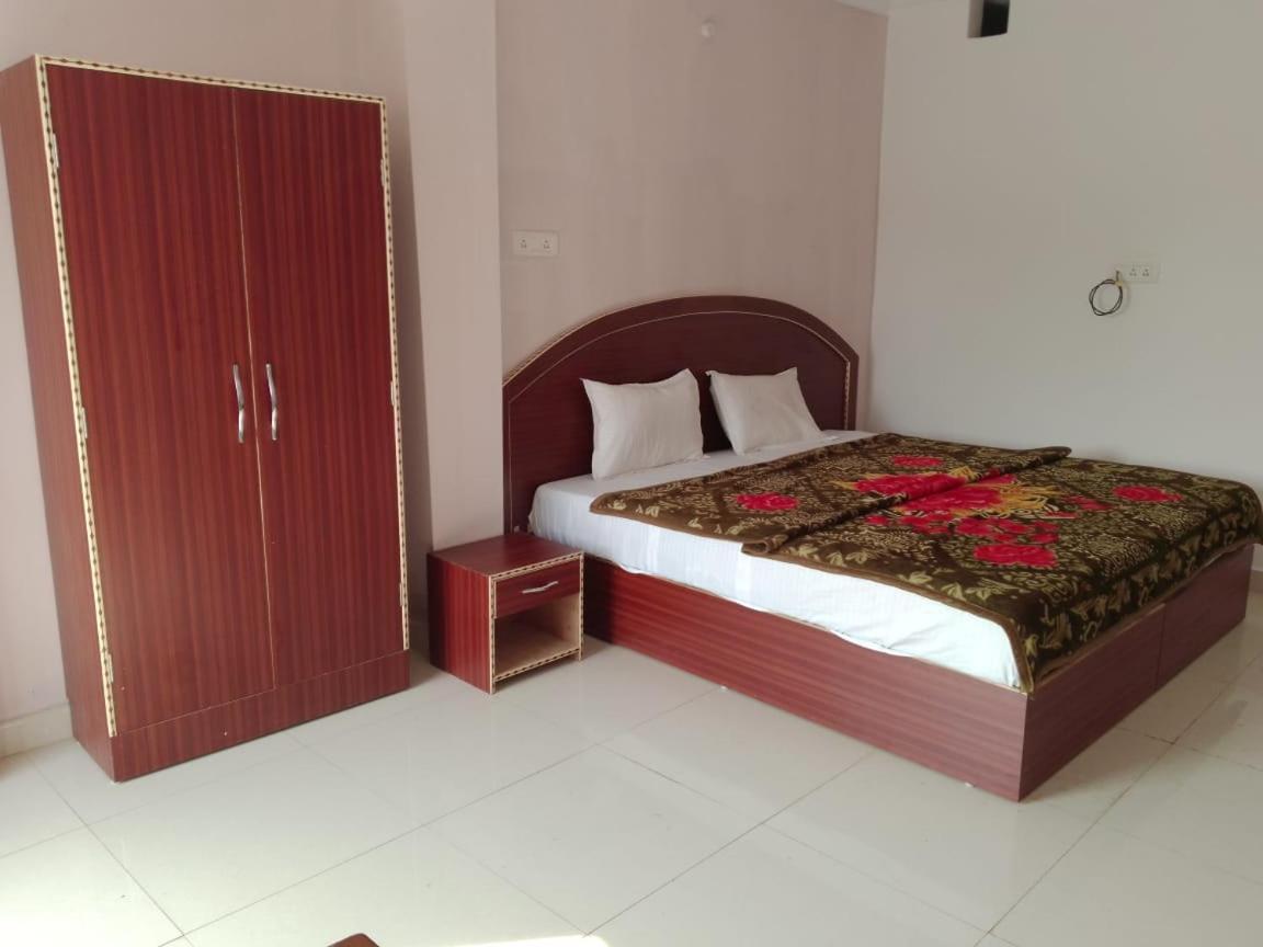 Happy Khajuraho Home Stay Bagian luar foto